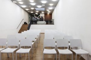 Sala: vista des de fondo